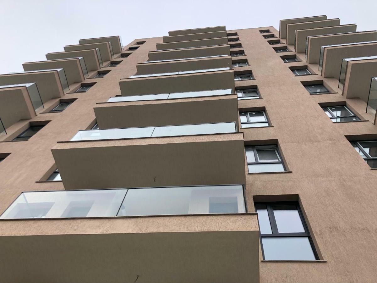 Luxury Westpark 2 Presidentialsuite With Lake View W4 Bucarest Esterno foto