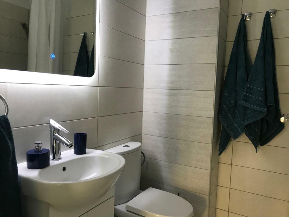 Luxury Westpark 2 Presidentialsuite With Lake View W4 Bucarest Esterno foto