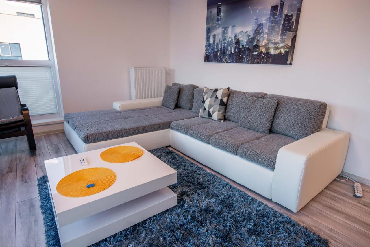 Luxury Westpark 2 Presidentialsuite With Lake View W4 Bucarest Esterno foto