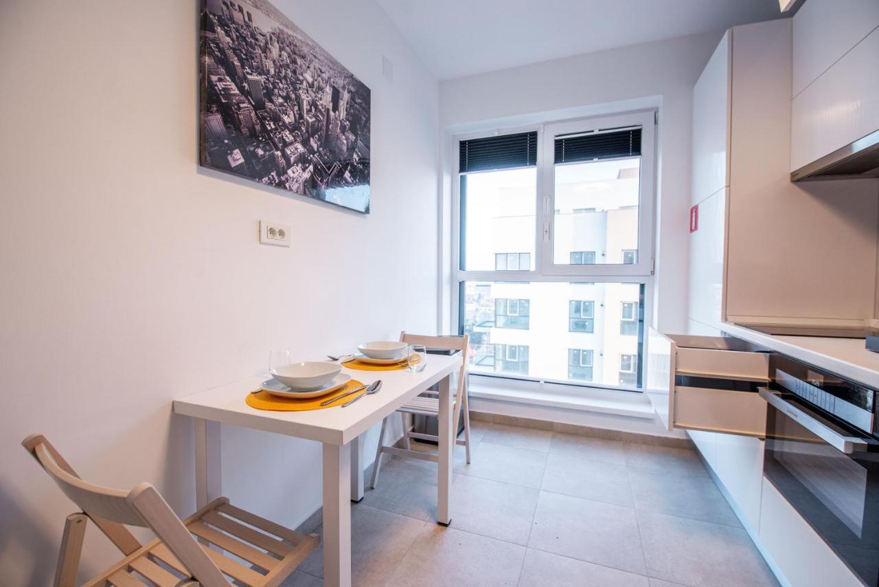 Luxury Westpark 2 Presidentialsuite With Lake View W4 Bucarest Esterno foto